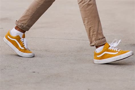 adidas hose und nike schuhe|Sneakers richtig kombinieren: So matchen wir Sportschuhe und .